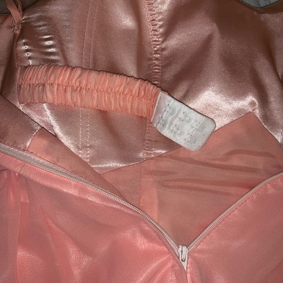 Peach Long Prom/Ball/Gala Dress (bigger top) - Picture 2 of 4